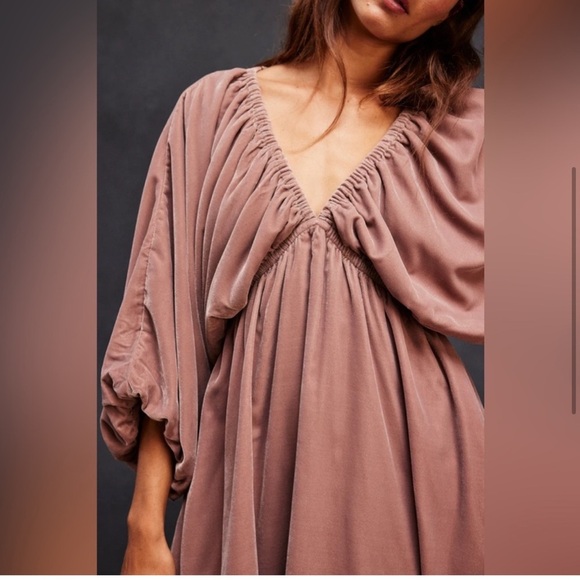 NEW FREE PEOPLE Portia Velvet Mini In Winter Bloom Size Medium - Picture 3 of 12